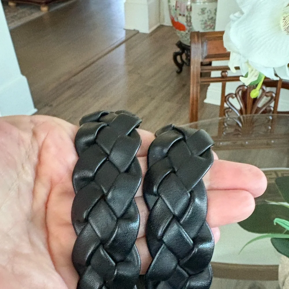 🖤🖤MICHAEL KORS LARGE BLACK BRAIDED LEATHER & SOFT STRAW SHOULDER/TOTE BAG! 🖤🖤 - Picture 5 of 9